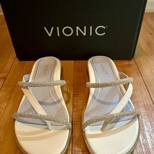 Vionic Metallic White Leather Beaded Strappy Sandals - Prism, Sz. 7
